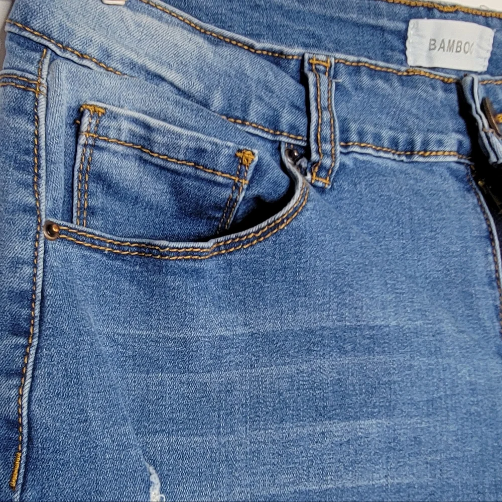 Bamboo Distressed Skinny Jeans Size 11/12 Medium Wash